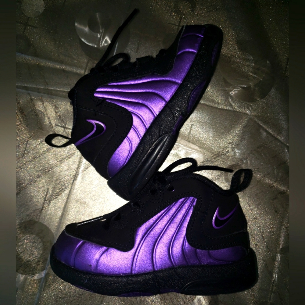 Purple Nike Air Max Wavy Sneakers size 7C (13cm) - Picture 2 of 16